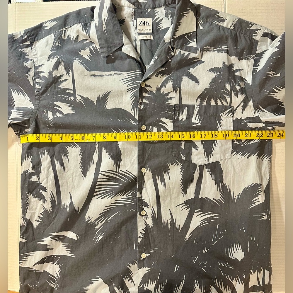 ZARA Gray And White Palm Leaves Hawaiian Style Button Up Short sleeve Shirt L - Picture 6 of 14